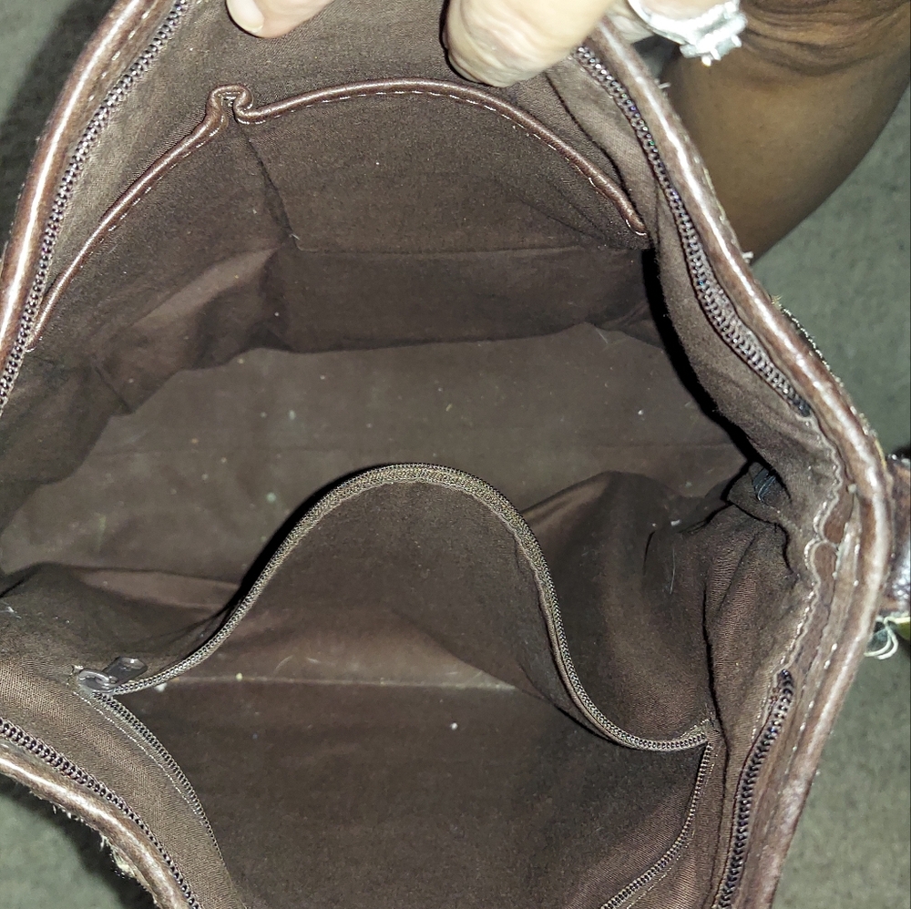 Purse - Picture 3 of 3